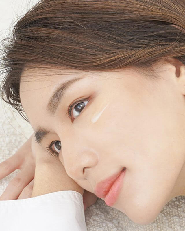 1-Month-Glowing-04a-640x800